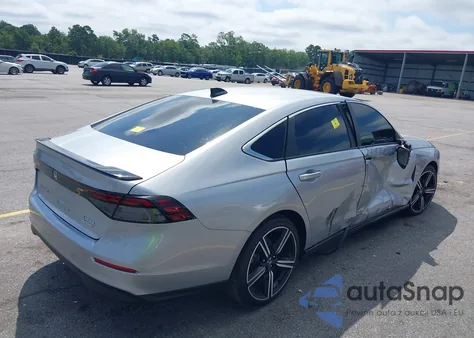 2024 Honda Accord Hybrid Sport z USA, uszkodzony, nr VIN 1HGCY2F5XRA051406